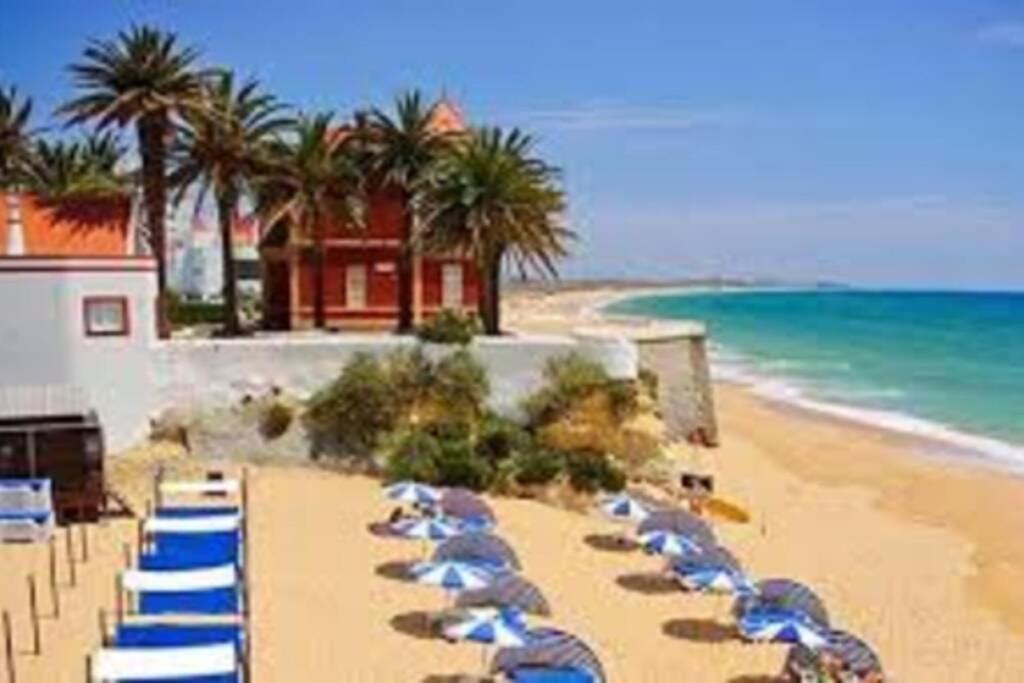 Cozy Ap Renovado 1ª Linha De Praia - Armacao Pera Armação de Pêra Esterno foto